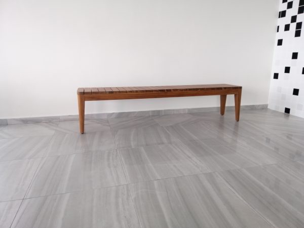 Rich results on Google's SERP when searching for "Teak Bench"