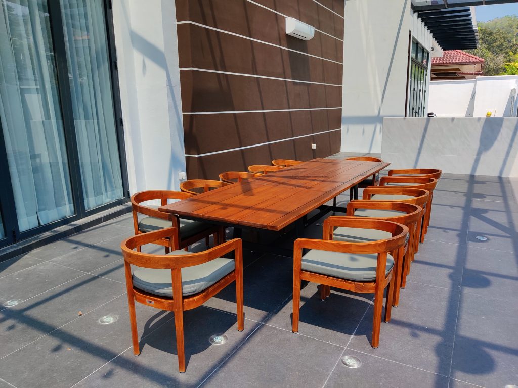 QATAR EXT. TABLE Outdoor Furniture Manufacturer